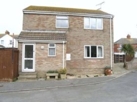 3 bedroom Detached t...